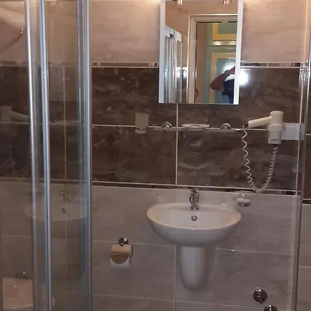 Hotel Sevi 2*