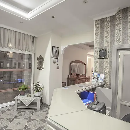 Sevi Hotel 2*