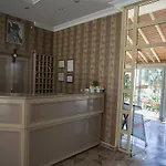 Отель Sevi 3*